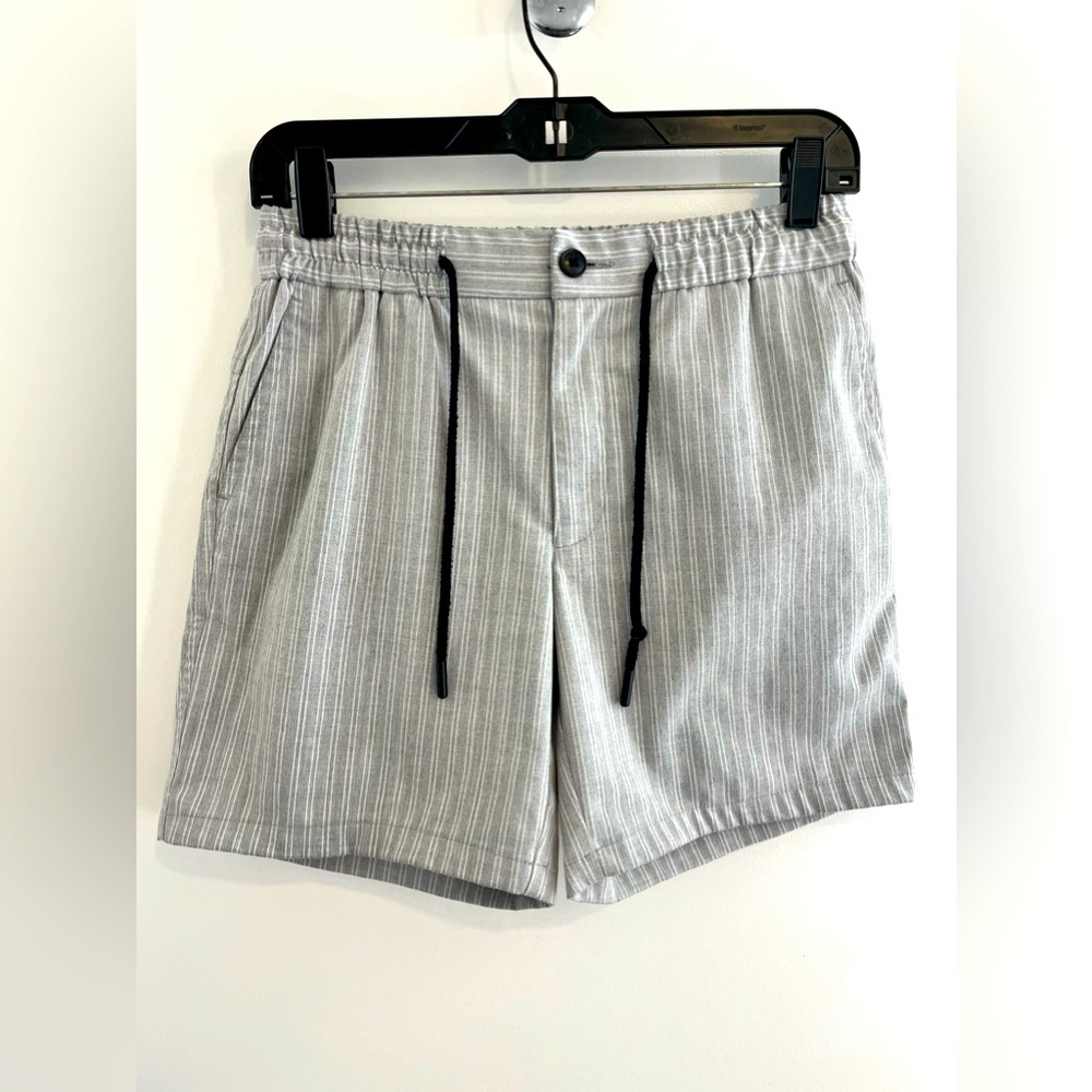 Topman skinny stripe shorts in gray